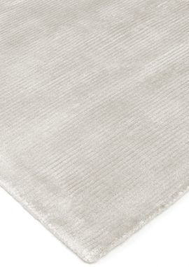 Lita_White2 Lita_White2